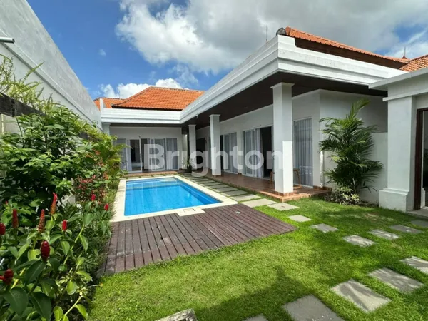 image A 3 BR VILLA WITH SPACIOUS FRONT YARD WITH POOL IN CANGGU, 5 MINUTES TO RAYA CANGGU (1)