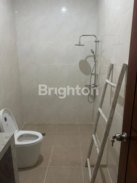 image A 3 BR VILLA WITH SPACIOUS FRONT YARD WITH POOL IN CANGGU, 5 MINUTES TO RAYA CANGGU (6)