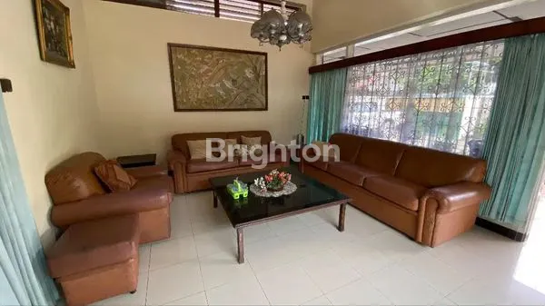 image RUMAH DI JALAN BENGAWAN WONOKROMO  (3)