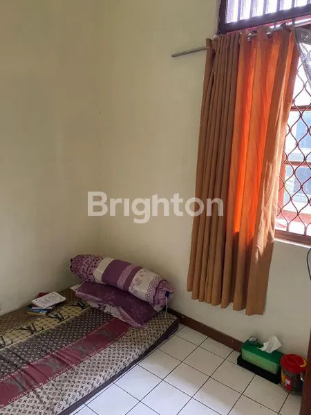 image RUMAH MEWAH 2 LANTAI HOOK DI BINTARO TANGERANG SELATAN DEKAT RS DAN TOL (7)