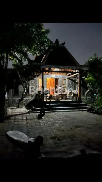 image RUMAH TRADISIONAL JOGLO DI KEROBOKAN (1)
