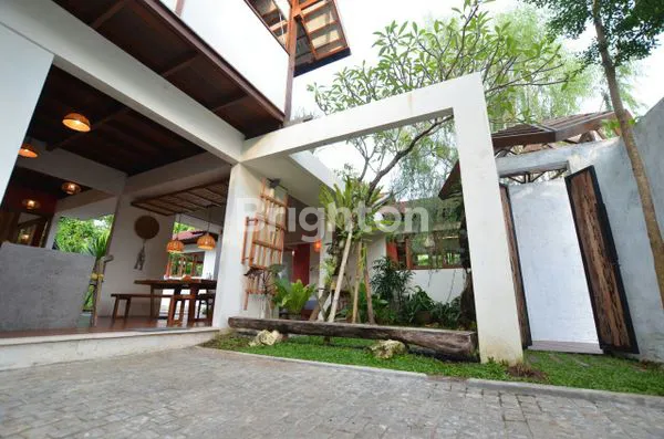 image TROPICAL VILLA 3 BEDROOM FULLY FURNISH IN JIMBARAN (3)