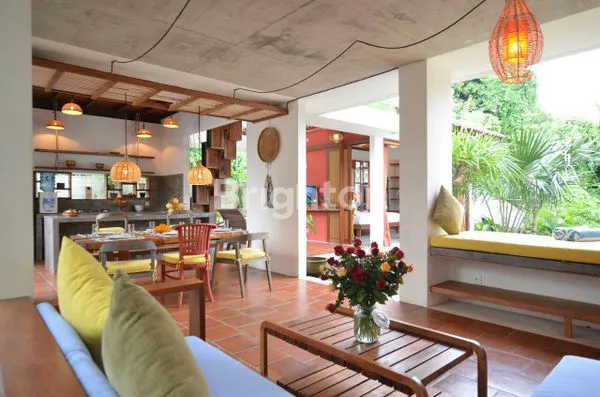 image TROPICAL VILLA 3 BEDROOM FULLY FURNISH IN JIMBARAN (4)