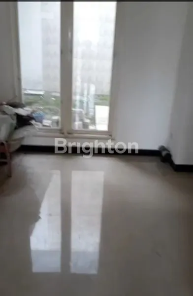 image RUMAH 2 LANTAI DI PALM BEACH PAKUWON CITY (4)