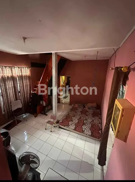 image RUMAH 2 LANTAI  DI PINGGIR JALAN UTAMA  SOMBER (6)