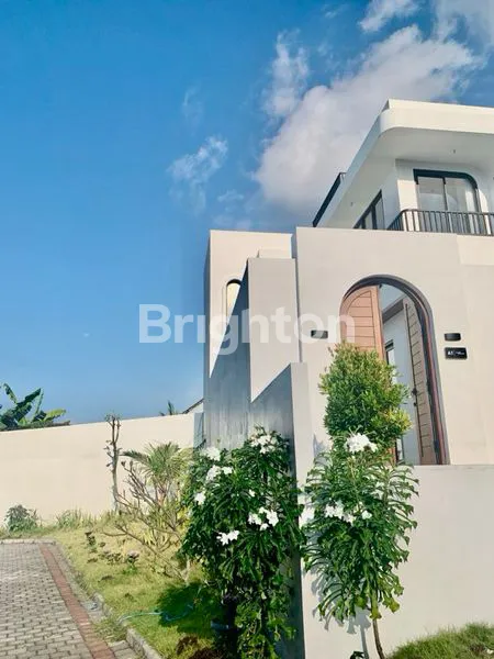 image VILLA DENGAN PEMANDANGAN LAUT DARI KAMAR TIDUR (4)