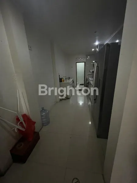 image RUMAH MEWAH 2,5 LANTAI PONDOK KOPI – GARASI LUAS MUAT 6 MOBIL, JAKARTA TIMUR (5)