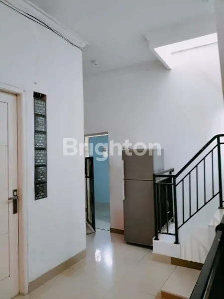 image RUMAH KOST – LOKASI SUPER STRATEGIS DI TENGAH KOTA JAKARTA (8)