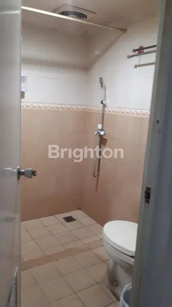 image RUMAH 2 LANTAI DI KELAPA LILIN, KELAPA GADING (6)