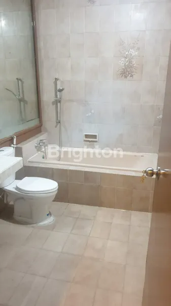 image RUMAH DEKAT  KEMANGGISAN DISEWAKAN  LOKASI STRATEGIS, SIAP HUNI (3)