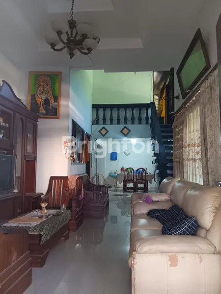 image RUMAH 2 LANTAI STRATEGIS DEKAT UK PETRA DAN UBAYA - KUTISARI (3)