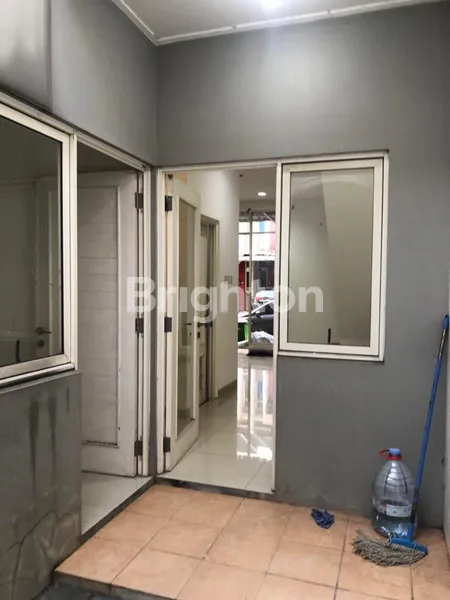 image RUMAH NYAMAN & STRATEGIS DI RESIDENCE ONE RED SAPPHIRE – SERPONG UTARA, TANGERANG SELATAN  (3)