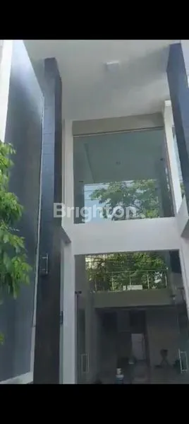 image RUKO PREMIUM 2 LANTAI DI PUSAT KOTA GRESIK, NOL JALAN RAYA (2)