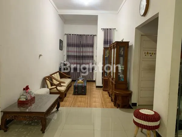 image RUMAH BAGUS, TERAWAT DITENGAH KOTA (2)