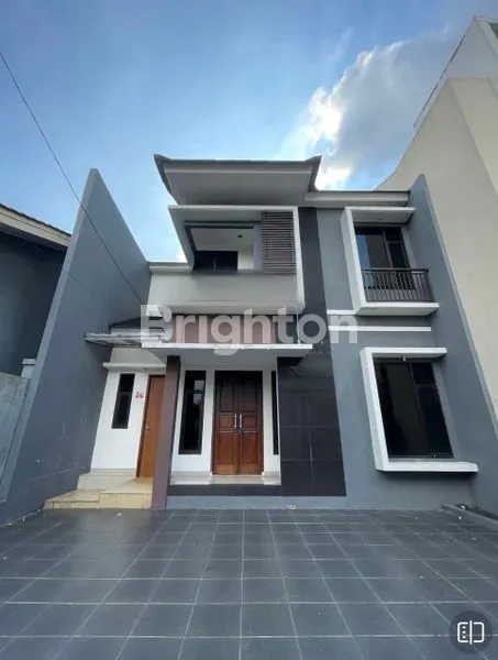 image RUMAH BANGUNAN MODERN MINIMALIS DALAM CLUSTER JAGAKARSA JAKARTA SELATAN (1)