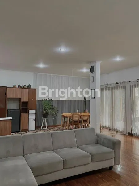 image RUMAH MEWAH 2 LANTAI FULLY FURNISHED DI CIGADUNG BANDUNG (6)