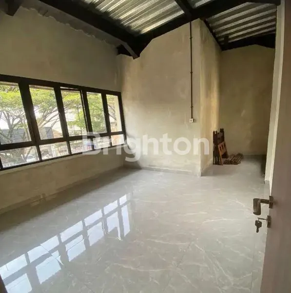 image DIJUAL CEPAT RUMAH DI MAINROAD SUDIRMAN (1)