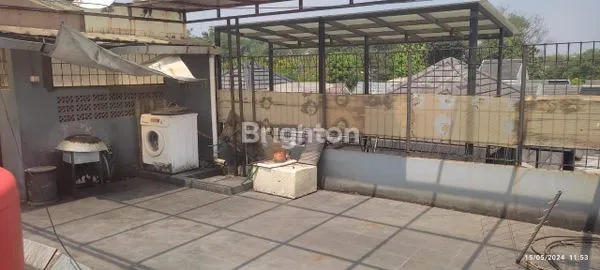 image RUMAH 3 LANTAI CANTIK TERAWAT DLM  CLUSTER (7)