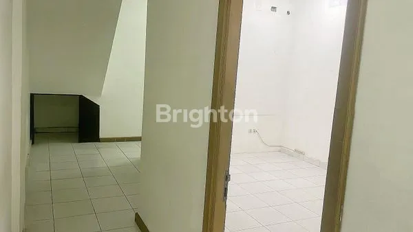 image DI SEWAKAN RUKO 3LT DEKAT DENGAN BANDARA NGURAH RAI (2)