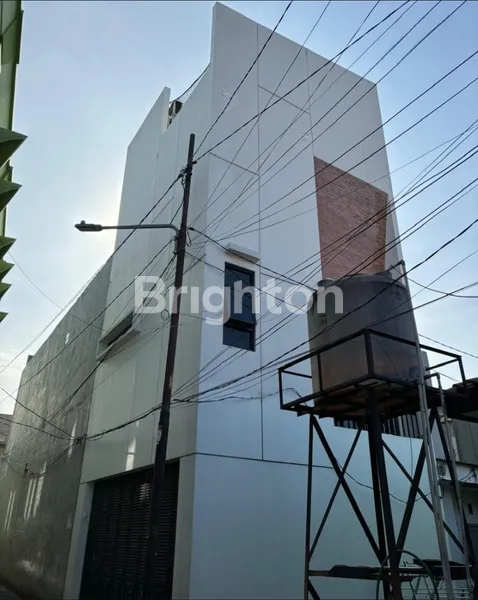 image RUMAH CANTIK, MODERN DAN MINIMALIS JAKARTA BARAT (1)