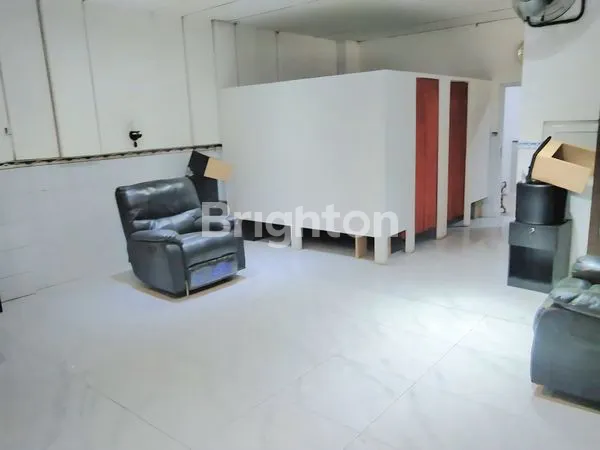 image RUKO 3 LANTAI LT 150 LB 240 DI SAYAP DALAM KAUM (8)