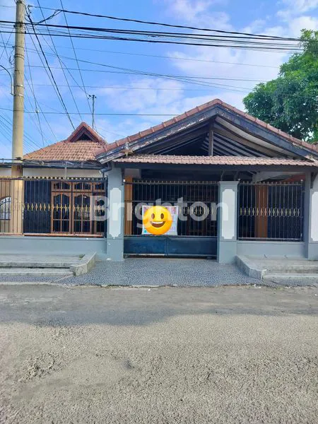 image RUMAH LUAS DEKAT HOTEL KOKOON, 6KT, 5 GARASI - PAKIS KALIREJO BANYUWANGI  (1)