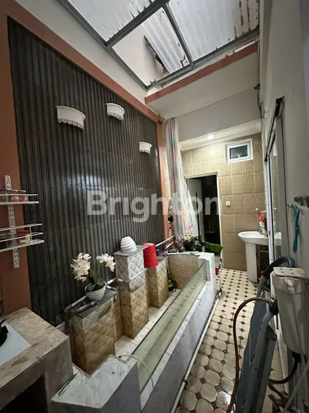image RUMAH 3,5 LANTAI DI METLAND TRANSYOGI CILEUNGSI BOGOR (8)