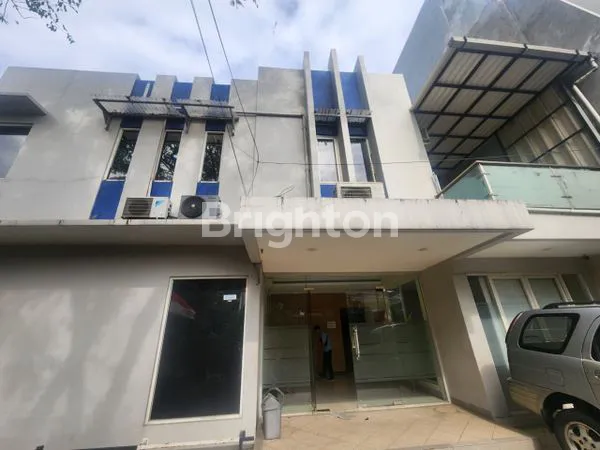 image RUMAH HOOK, BISA UNTUK RUMAH TINGGAL DAN USAHA DI TOMANG JAKARTA BARAT  (1)