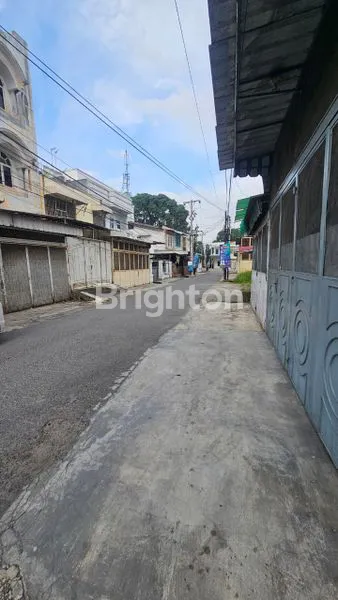 image RUMAH 2 LANTAI FULL FURNISH STRATEGIS DEKAT PASAR BERUANG MEDAN (4)