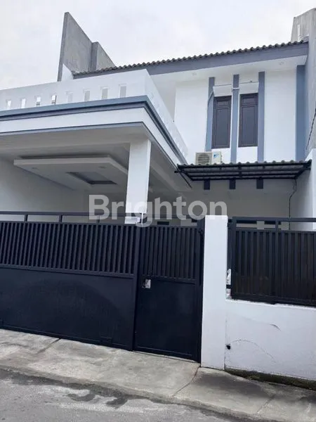 image RUMAH 2 LANTAI SIAP HUNI SUDAH DIRENOVASI DIKEBUN JERUK (1)