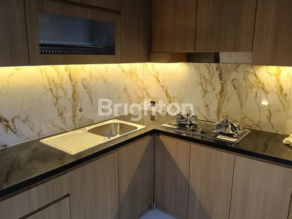 image RUMAH 3 LANTAI MEWAH DI GREENWICH PARK BSD - SEMI FURNISHED (6)