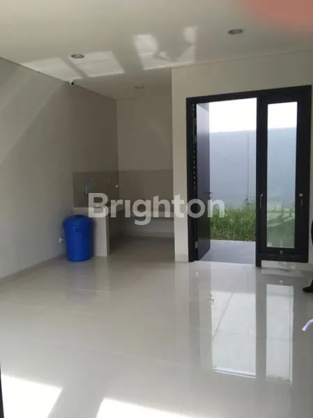 image RUMAH 2 LANTAI DI PRECIA, BSD CITY (3)