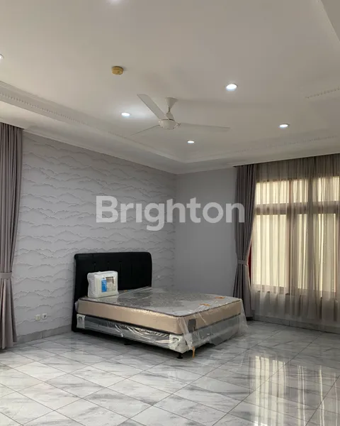 image HUNIAN YANG TENANG DI TB SIMATUPANG KAV 3A (5)