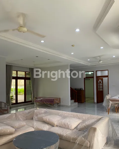 image HUNIAN YANG TENANG DI TB SIMATUPANG KAV 20 (3)