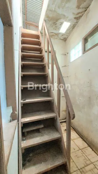 image RUMAH 2 LANTAI VIEW KOTA DI GRIYA BUKIT MAS CIKUTRA BANDUNG (8)