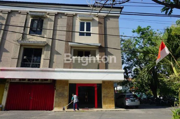 image KANTOR 3 LANTAI DI RAYA TENGGILIS SURABAYA, BARU RENOVASI, BAGUS, PARKIR LUAS (1)
