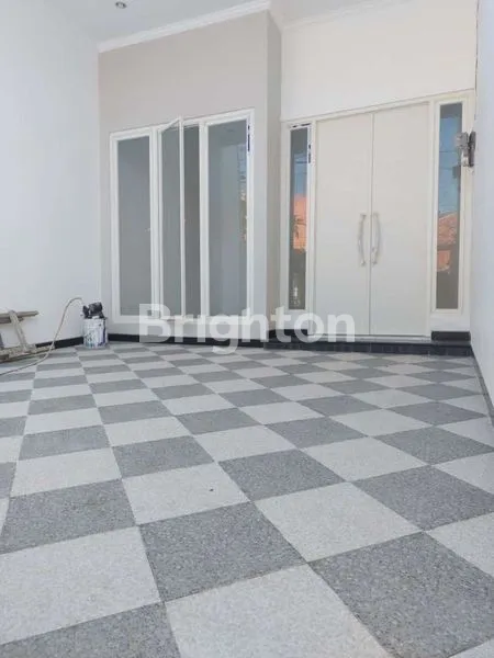 image RUMAH MEWAH 2 LANTAI MULYOSARI UTARA - SHM, ROW 2 MOBIL (1)