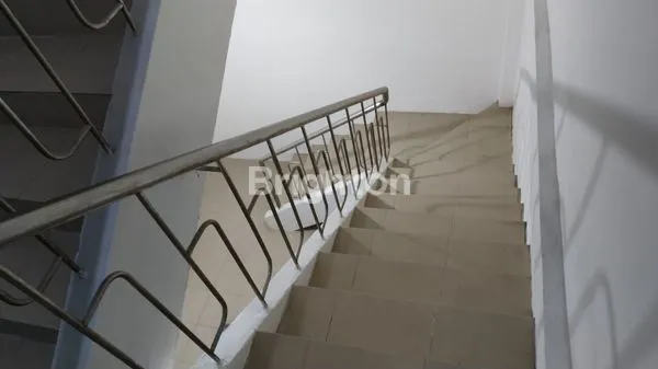 image RUKO NOL JALAN PERAK TIMUR DEKAT PELABUHAN, KONDISI SIAP PAKAI, LAHAN PARKIR LUAS CUMA 950JT (3)