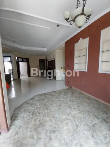 image RUMAH DI MULYOSARI PRIMA, SANGAT STRATEGIS, AKSES JALAN LEBAR MUAT 3 MOBIL (3)