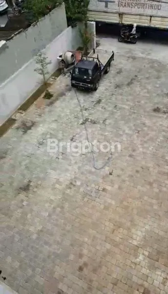 image RUKO MODERN 2.5 LANTAI DI JALAN CARGO - SIAP USAHA, LOKASI PRIME (4)
