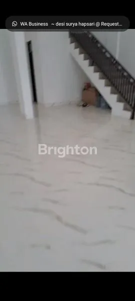 image RUKO MODERN 2.5 LANTAI DI JALAN CARGO - SIAP USAHA, LOKASI PRIME (2)