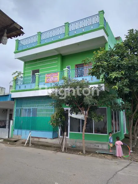 image 3 LANTAI DEKAT MASJID AGUNG (8)