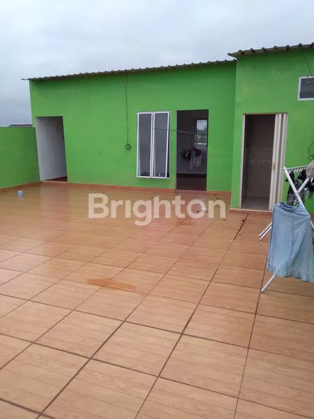 image 3 LANTAI DEKAT MASJID AGUNG (2)