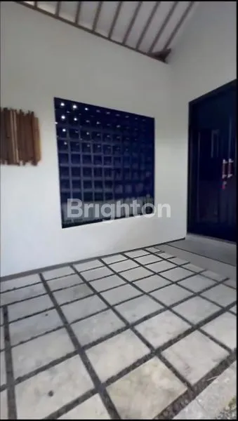 image VILLA MODERN FULLY FURNISHED DI UNGGASAN, BADUNG – LOKASI STRATEGIS & SIAP HUNI (2)