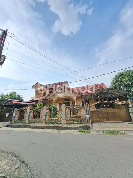 image RUMAH MEWAH JL GARU IV DIJUAL (7)