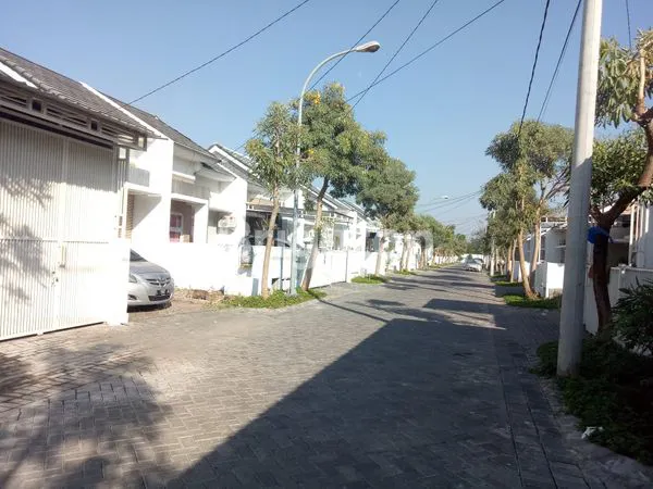 image RUMAH MINIMALIS MODERN SIAP HUNI DI SWP RESIDENCE MENGANTI GRESIK (2)