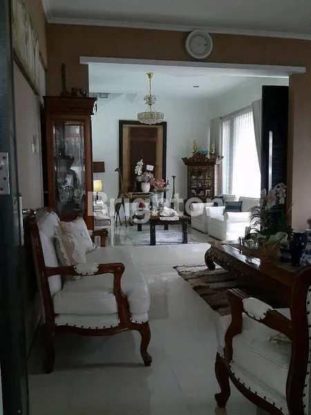 image SIAP HUNI! RUMAH STRATEGIS DEKAT PANCORAN & KUNINGAN (7)