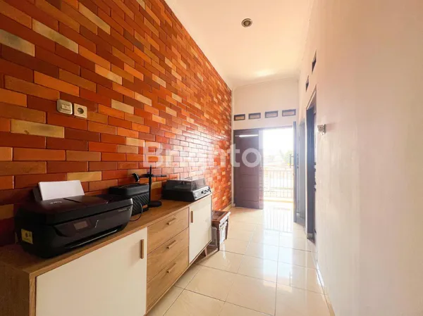 image RUMAH RAPI STRATEGIS DEKAT STASIUN TANJUNG BARAT JAKARTA SELATAN  (7)