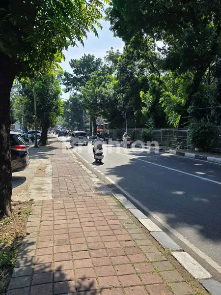 image LAHAN USAHA LOKASI STRATEGIS DI CIBUBUR  (5)