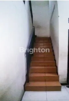 image RUKO STRATEGIS LUAS TANAH 182M2 LUA BANGUNAN 300M2 COCOK UNTUK USAHA DAN INVESTASI (7)